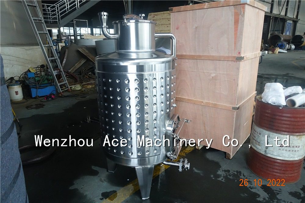 100 to 200 gallon wine fermentation tank