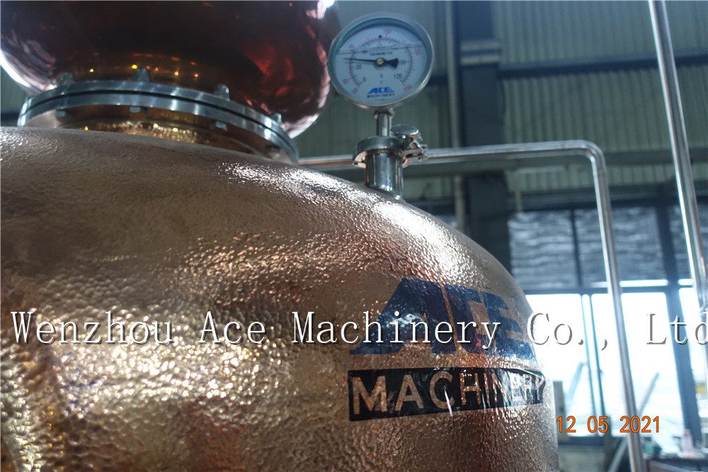 copper distilling equipment